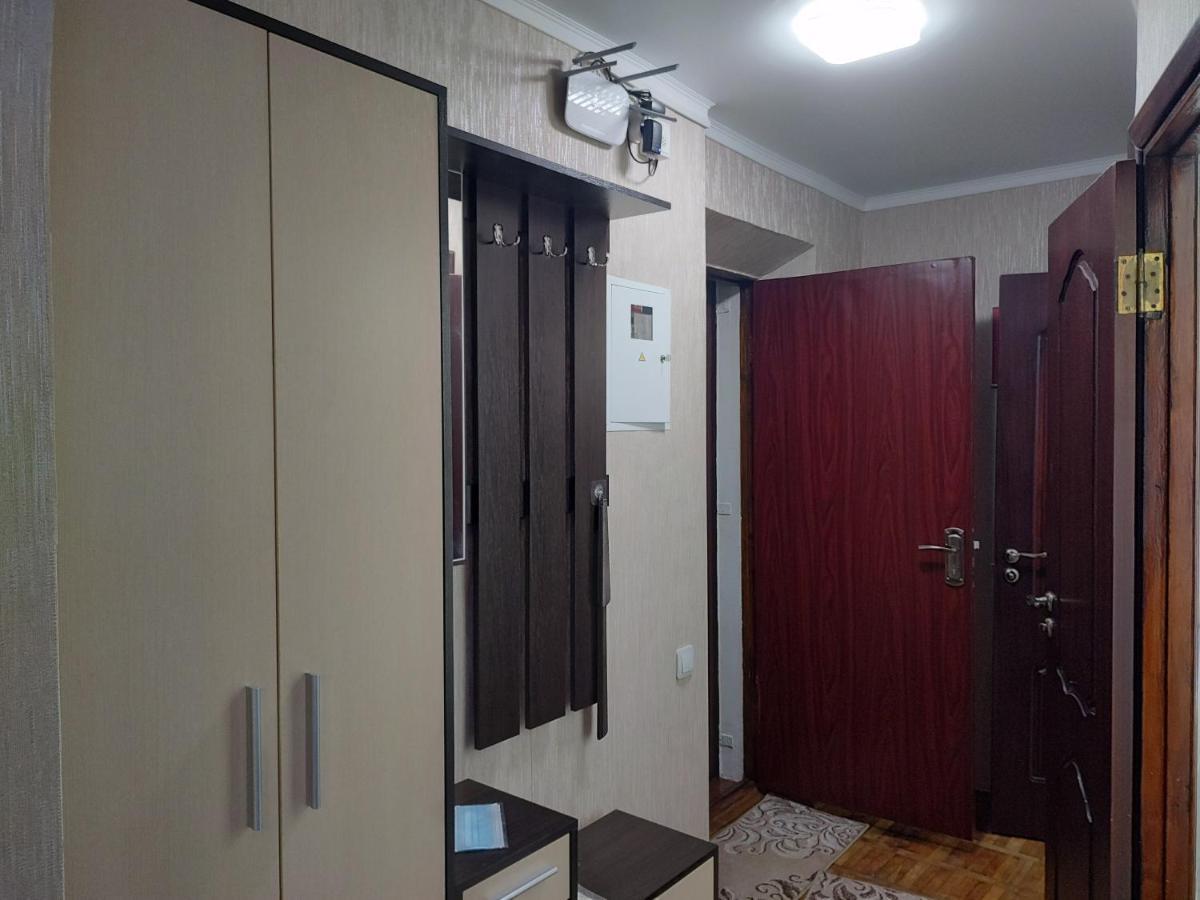 Podil Apart Near Poschtova Square History Center 키예프 외부 사진