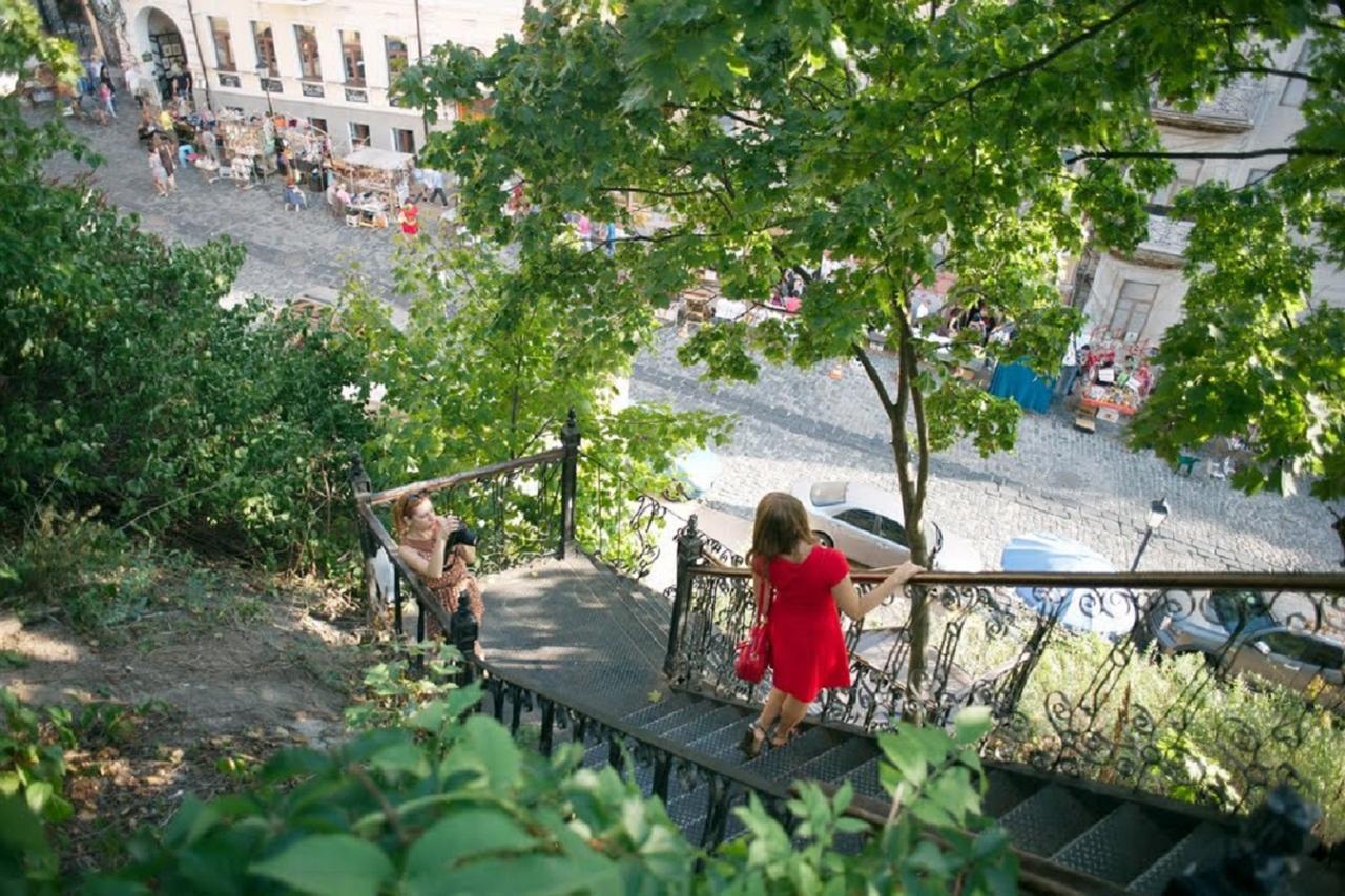 Podil Apart Near Poschtova Square History Center 키예프 외부 사진
